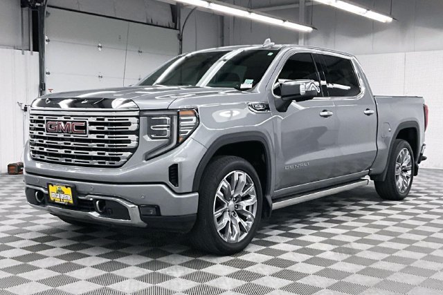 Used 2024 GMC Sierra 1500 Denali w/ Denali Reserve Package AWD/4WD image 13