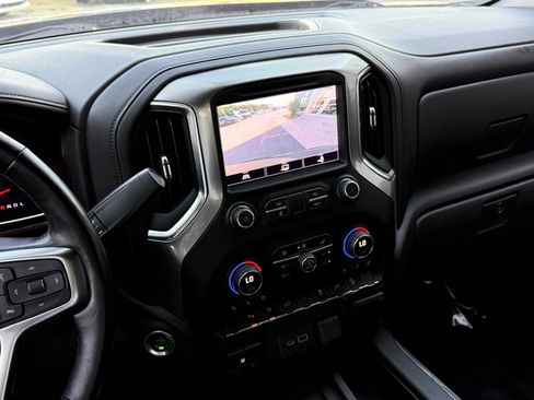 Used 2021 Chevrolet Silverado 1500 LTZ AWD/4WD image 27
