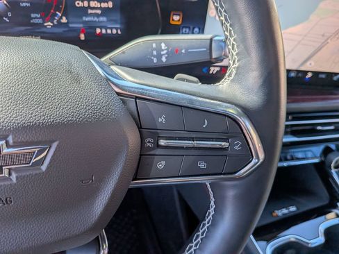 Certified 2025 Chevrolet Traverse Z71 w/ Driver Confidence Package AWD/4WD image 14