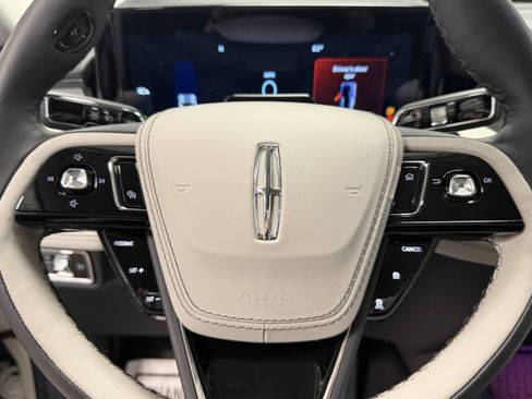 New 2026 Lincoln Aviator Reserve AWD/4WD image 16