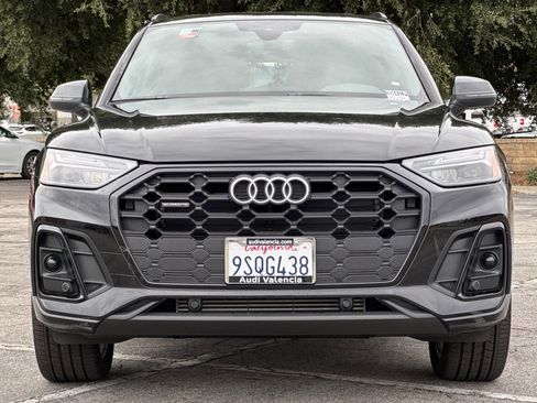 Certified 2025 Audi Q5 2.0T Premium w/ Convenience Plus Package image 6