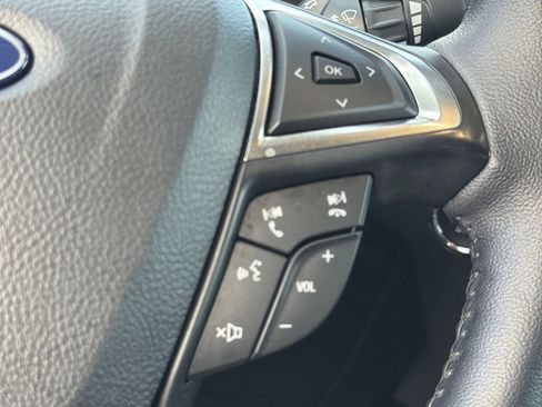 Certified 2022 Ford Edge SEL w/ Convenience Package image 12