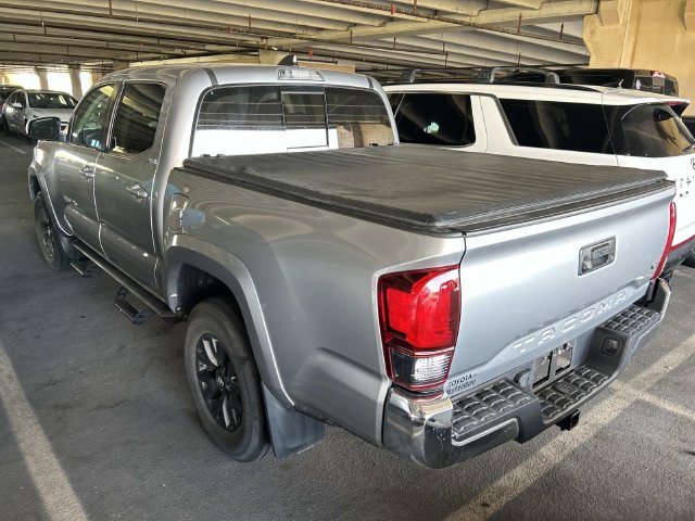 Used 2021 Toyota Tacoma SR5 RWD image 2