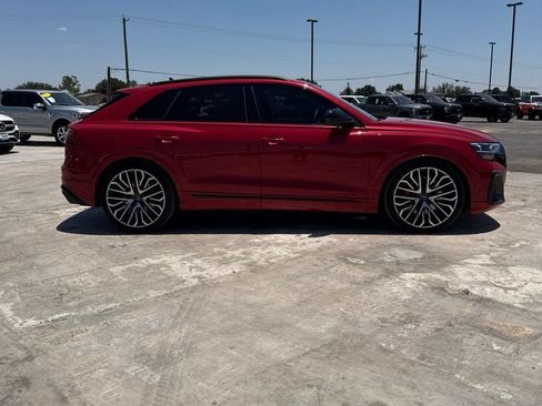 Used 2025 Audi SQ8 Prestige AWD/4WD image 4