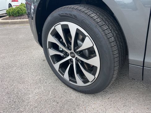 New 2026 Audi Q3 quattro 2.0T AWD/4WD image 7