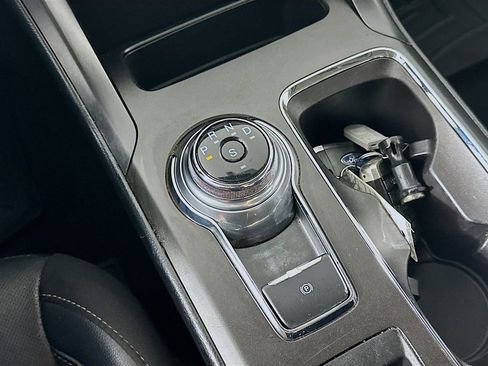 Used 2018 Ford Fusion Titanium image 16