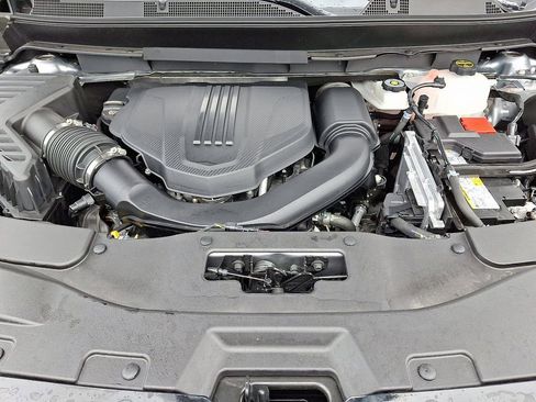 Used 2025 Chevrolet Traverse Z71 w/ Driver Confidence Package image 27