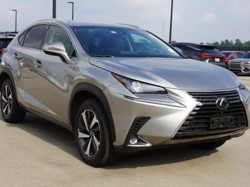 Used 2019 Lexus NX 300 FWD image 3
