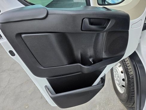 Used 2022 RAM ProMaster 2500 w/ Convenience Group image 19