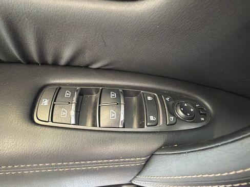 Used 2023 Nissan Armada Platinum w/ Captain's Chairs Package RWD image 19