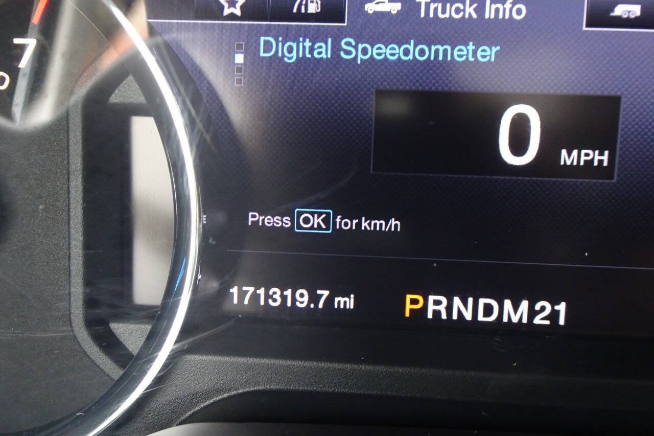 Used 2016 Ford F150 Lariat w/ Equipment Group 501A Mid AWD/4WD image 25