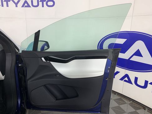 Used 2017 Tesla Model X 75D image 37