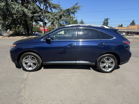 Used 2015 Lexus RX 450h AWD w/ Luxury Package image 2