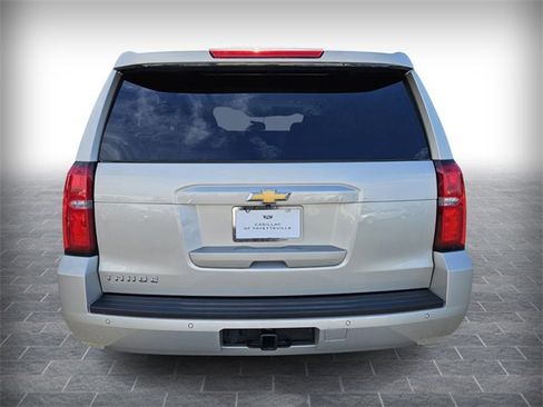 Used 2017 Chevrolet Tahoe LT image 3