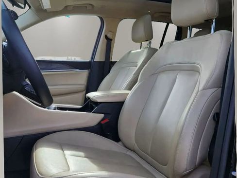 Used 2022 Jeep Grand Cherokee Limited image 12