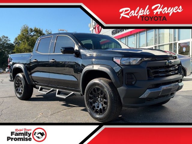 Used 2023 Chevrolet Colorado Trail Boss w/ Technology Package AWD/4WD image 1