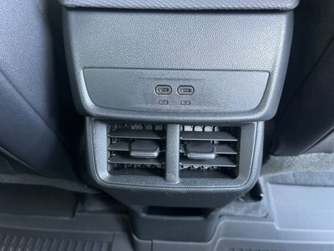 New 2026 Chevrolet Equinox LT w/ Convenience Package II FWD image 24