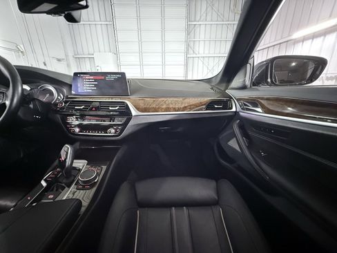 Used 2017 BMW 540i xDrive image 50