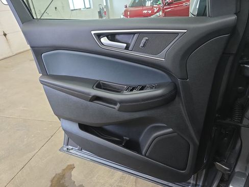 Used 2024 Ford Edge SEL w/ Sport Appearance Package AWD/4WD image 27