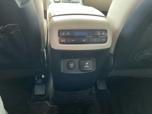 Used 2021 Hyundai Palisade Limited AWD/4WD image 19