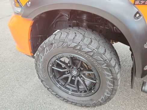 Used 2017 RAM 1500 Sport w/ Ignition Orange Sport Package AWD/4WD image 20