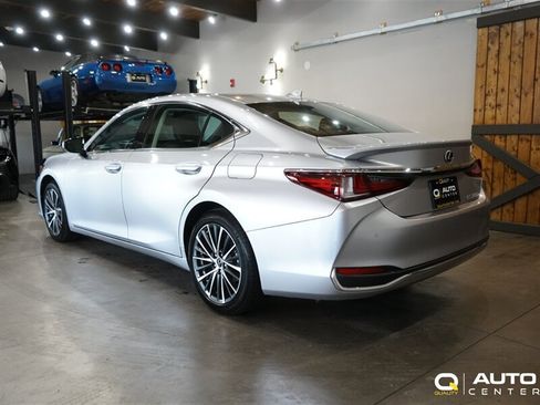 Used 2024 Lexus ES 300h FWD image 6