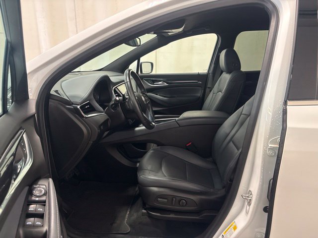 Used 2023 Buick Enclave Essence FWD image 12