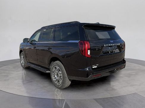 New 2026 Ford Expedition Active AWD/4WD image 3