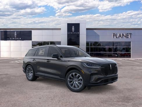 New 2026 Lincoln Aviator 2WD w/ Jet Appearance Package image 7