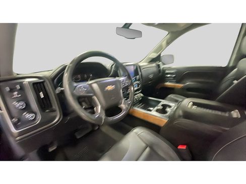Used 2016 Chevrolet Silverado 1500 LTZ w/ Sport Package AWD/4WD image 11