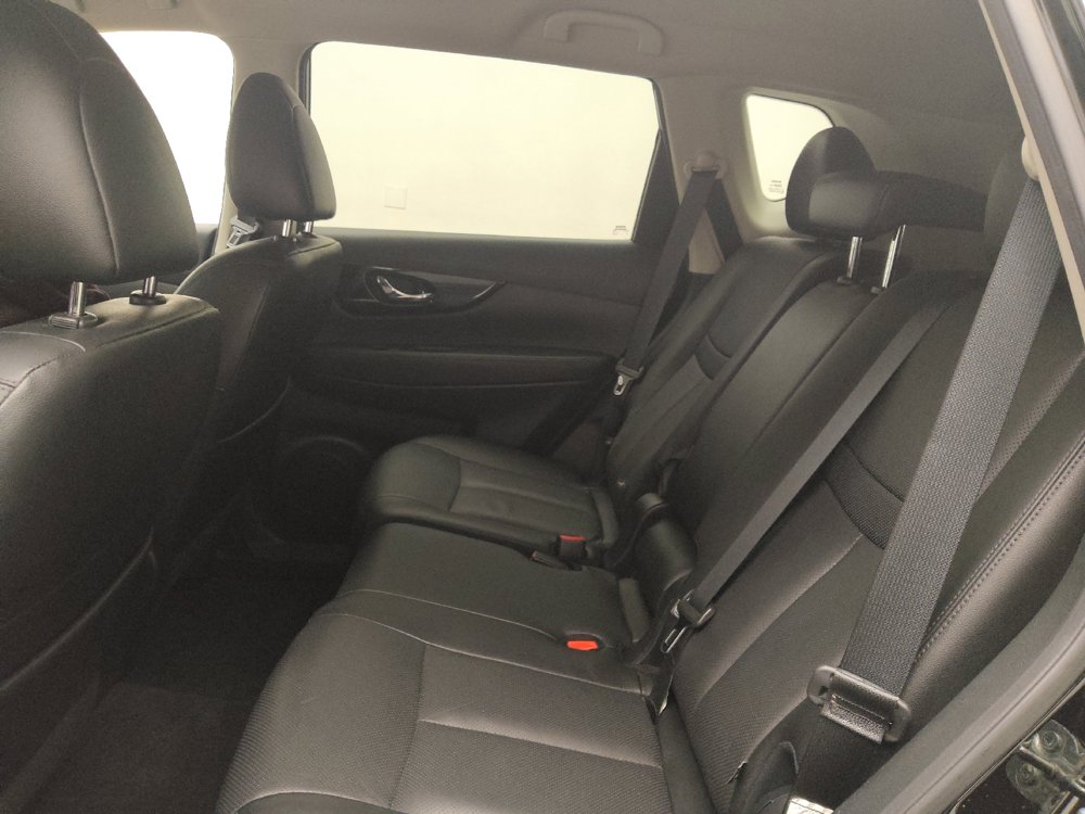 Used 2020 Nissan Rogue SL AWD/4WD image 18