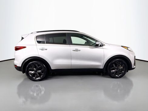 Used 2022 Kia Sportage Nightfall Edition FWD image 11
