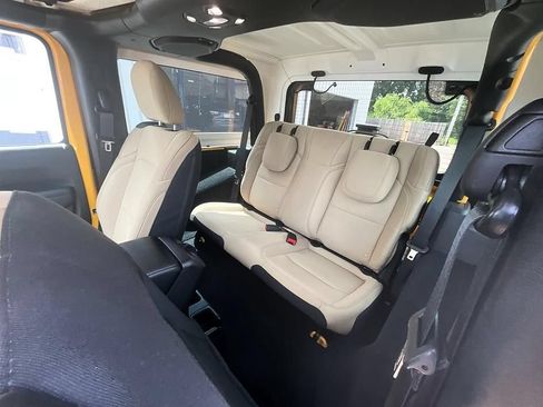 Used 2021 Jeep Wrangler Sport AWD/4WD image 27