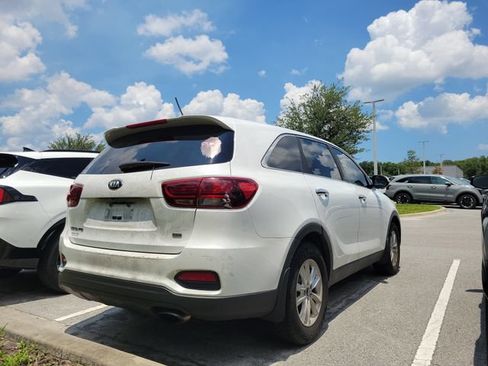 Used 2019 Kia Sorento L FWD image 4