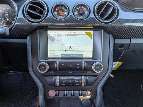 Used 2021 Ford Mustang Shelby GT500 w/ Carbon Fiber Track Pack image 15