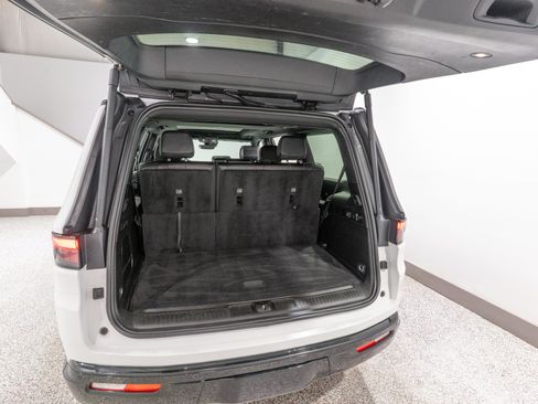 Used 2024 Jeep Wagoneer Series II AWD/4WD image 35