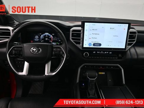 Used 2023 Toyota Sequoia Platinum AWD/4WD image 11