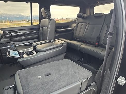 Used 2024 Jeep Grand Wagoneer Series II w/ Quick Order Packagew 28T image 29