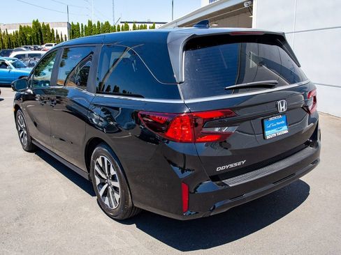 New 2026 Honda Odyssey EX-L image 8