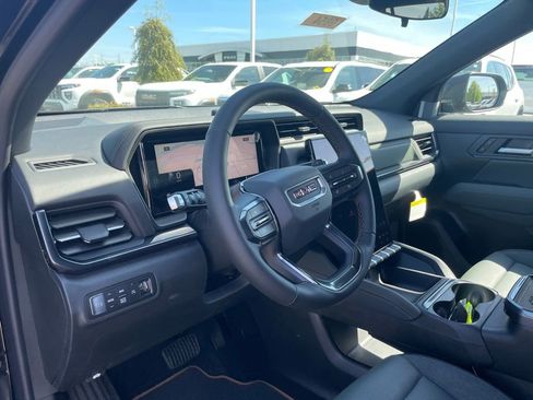 New 2026 GMC Terrain AT4 AWD/4WD image 10