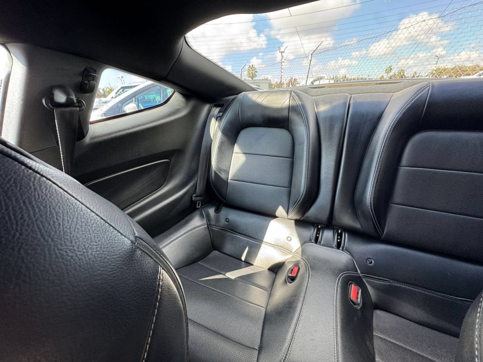 Used 2022 Ford Mustang GT Premium w/ GT Performance Package RWD image 38