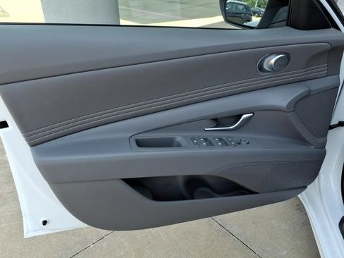 New 2026 Hyundai Elantra SEL Sport Premium FWD image 23