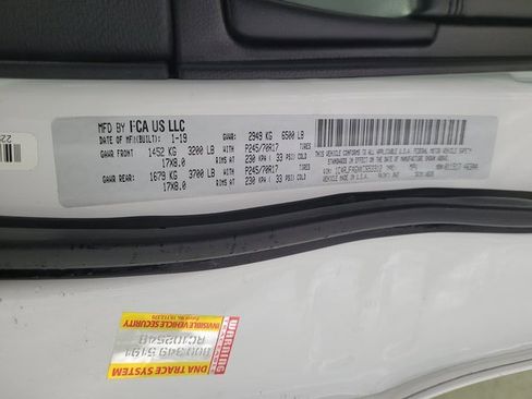 Used 2019 Jeep Grand Cherokee Laredo w/ Security & Convenience Group image 30