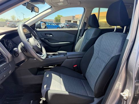 Used 2023 Nissan Rogue SV FWD image 11