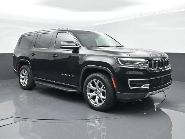 Used 2022 Jeep Wagoneer Series II AWD/4WD image 2