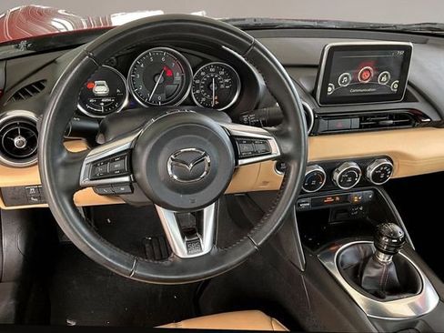 Used 2017 MAZDA MX-5 Miata RF Grand Touring image 8