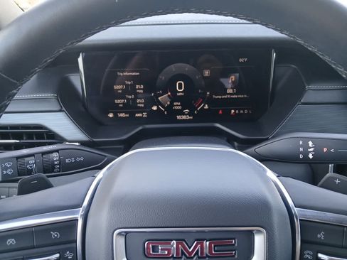 Used 2025 GMC Acadia Elevation w/ Elevation Premium Package AWD/4WD image 34