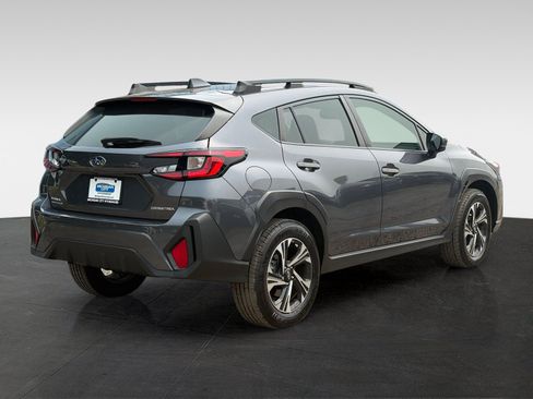 Used 2024 Subaru Crosstrek 2.0i Premium AWD/4WD image 5