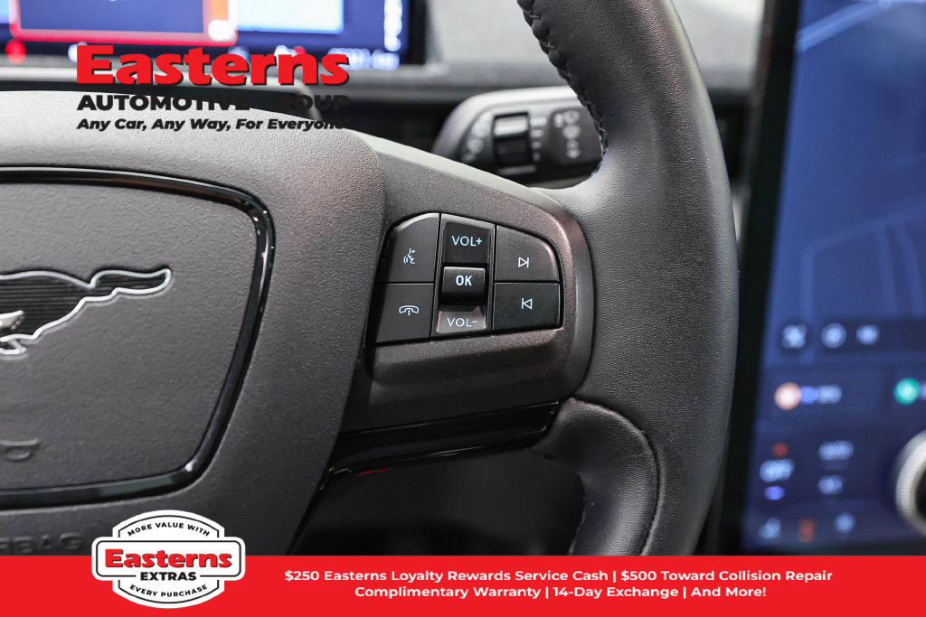 Used 2022 Ford Mustang Mach-E Premium AWD/4WD image 17