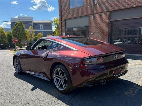 Used 2025 Nissan Z Sport w/ Floor Mat Package RWD image 6